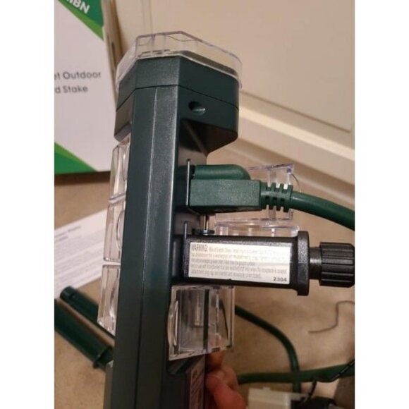 6-Outlet Outdoor Smart Plug with WiFi, Timer, Alexa & Google Assistant - Picture 2 of 2